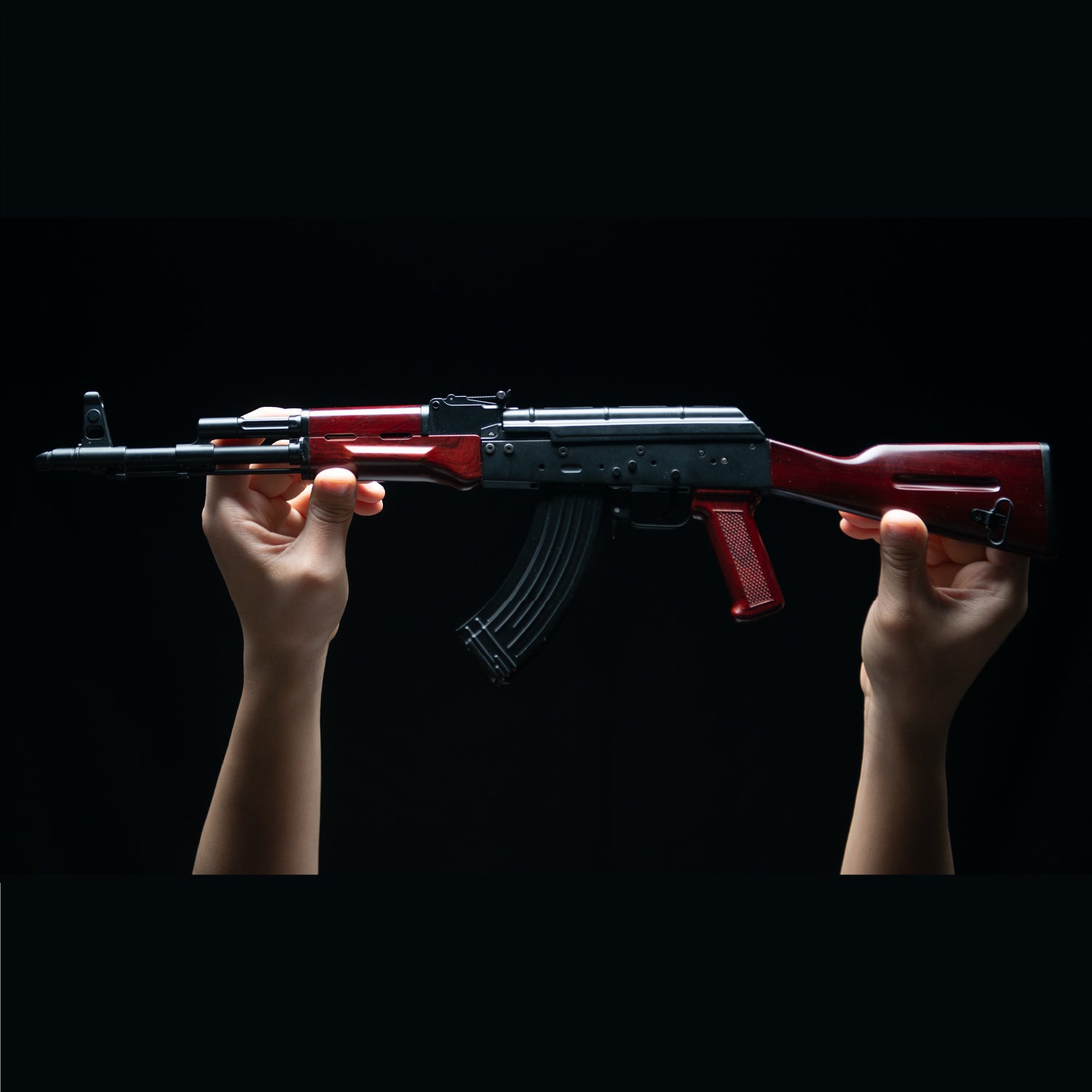 AKM - Bois - Modèle miniature sous licence Maximum Armory - Échelle 1:1,67